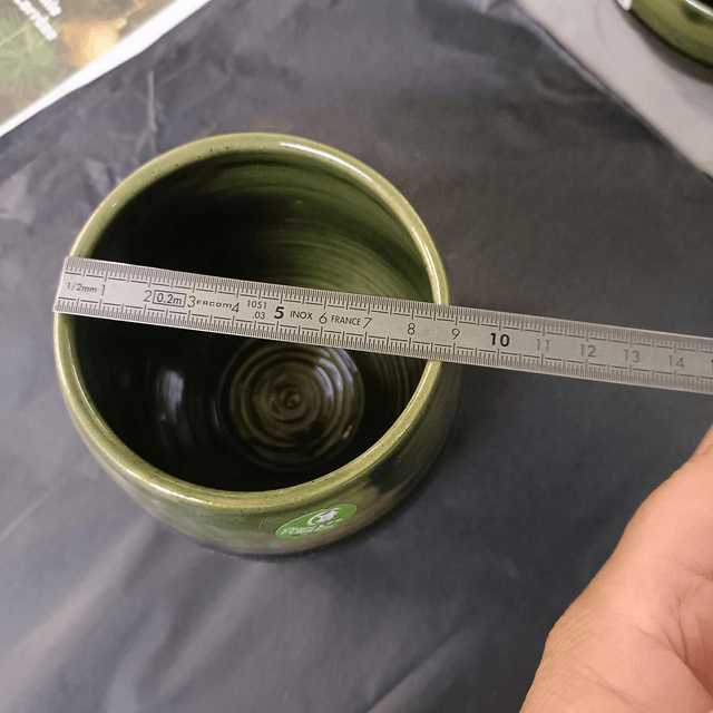 Petit vase bicolore, pièce unique.